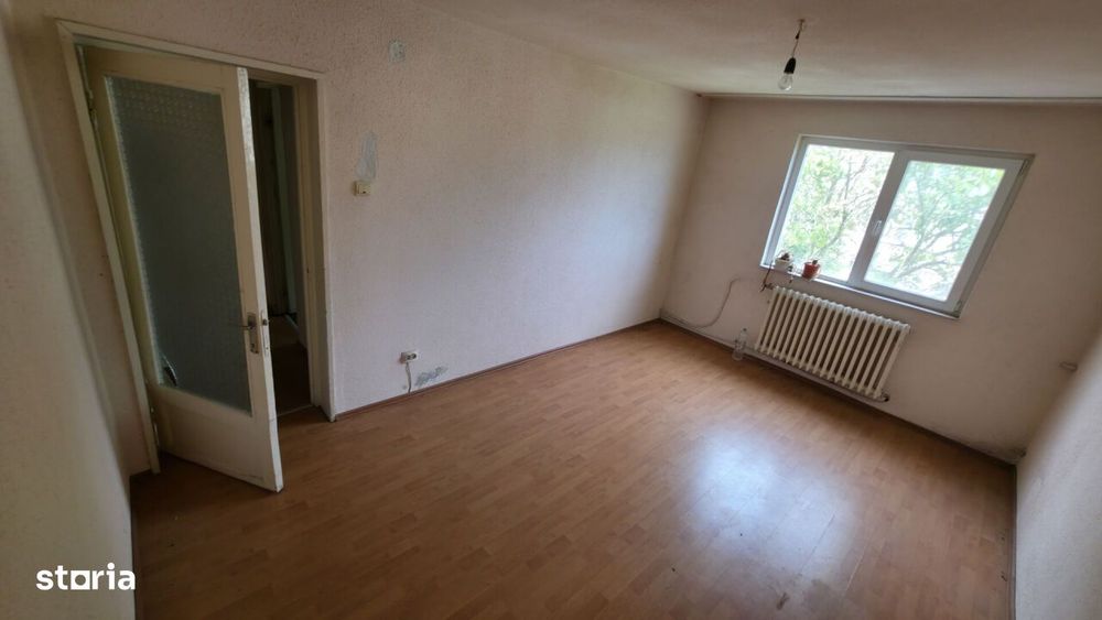 Ap 3 camere,  str.Trandafirilor, nr.3 Hunedoara
