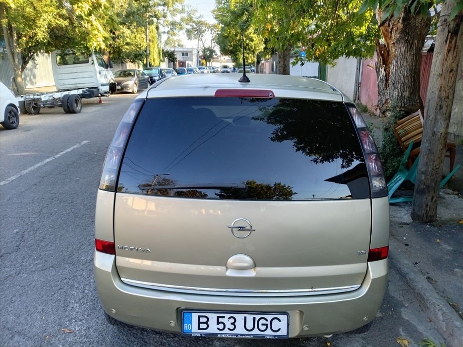 Vând Opel merivai