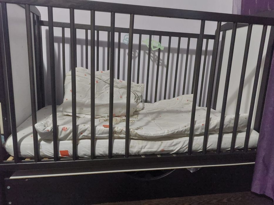 Patut cadru lemn pe 3 nivele