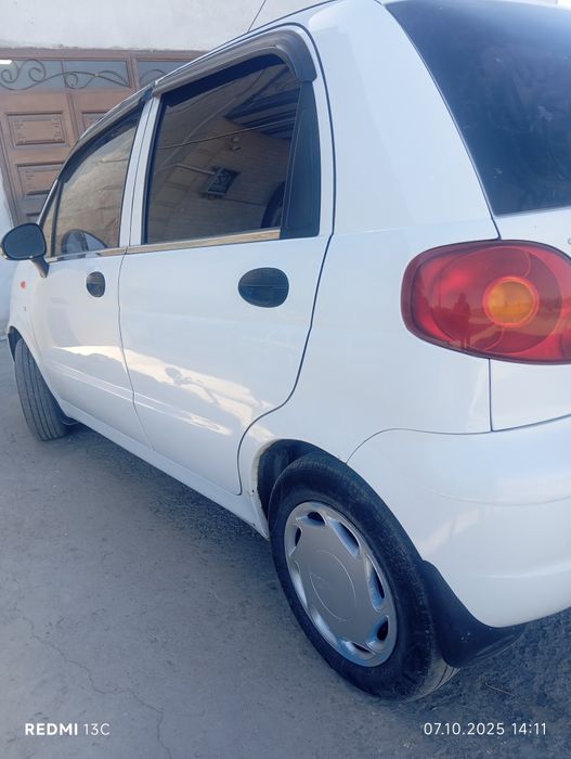 Tayor moshina qraska toza