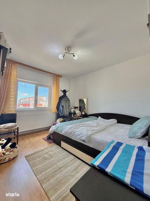 Apartament generos, centru Navodari, stradal,