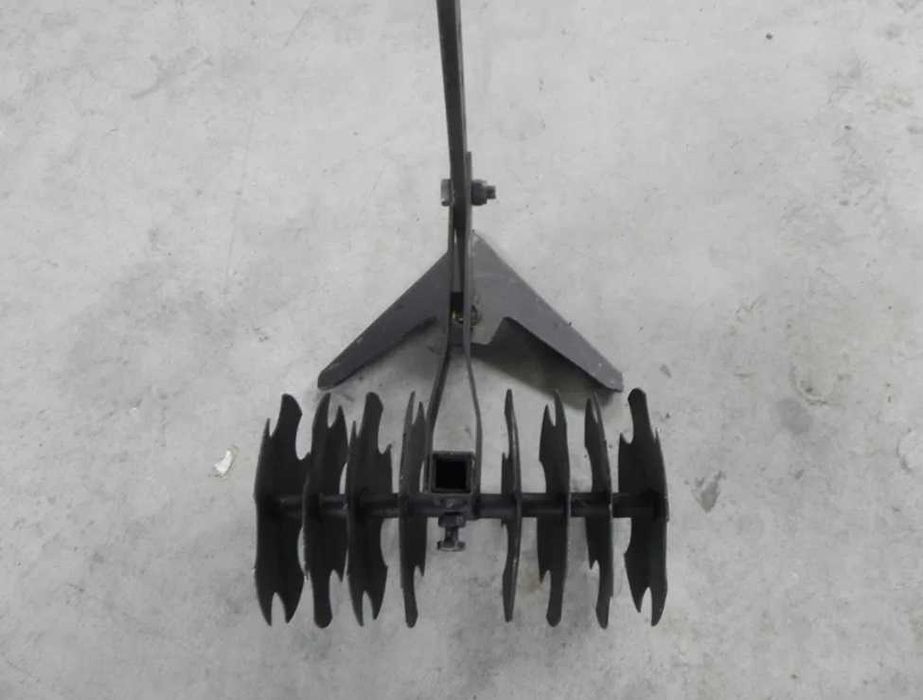 Prasitoare afanator pentru sol cu 8 discuri pentru motocultor motosapa