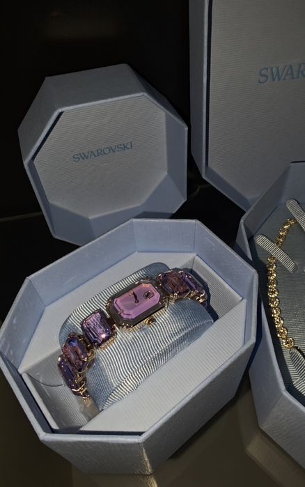 Часовник Swarovski 400€