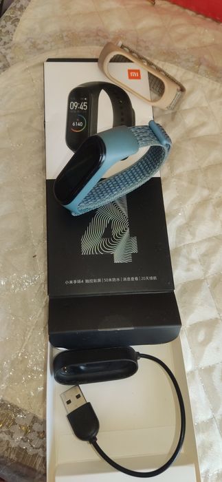 Mi band 4 наручной часы.
