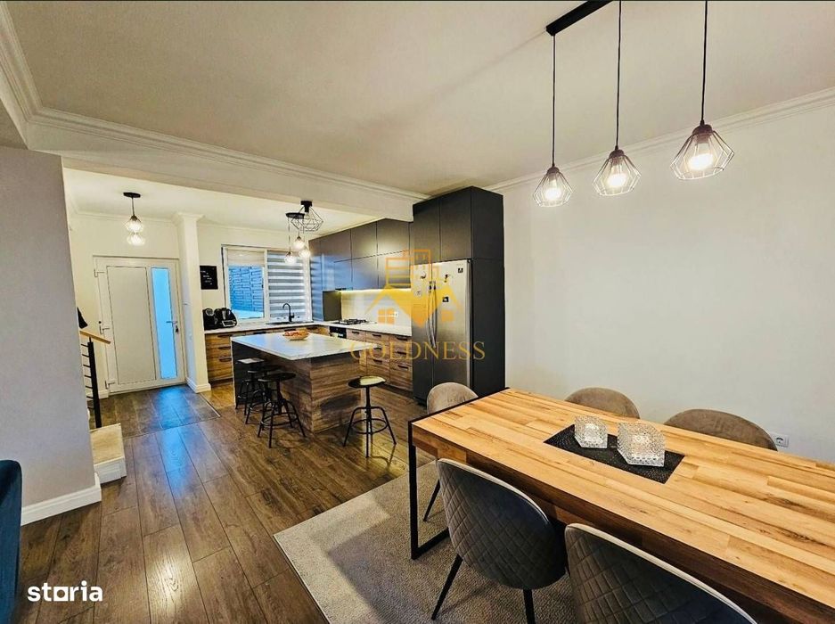 Casa individuala, 4 camere, parcare, 120mp,300mp teren,cartier Voronet