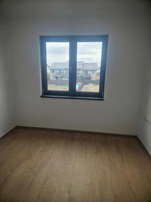 vanzare apartament 3 camere