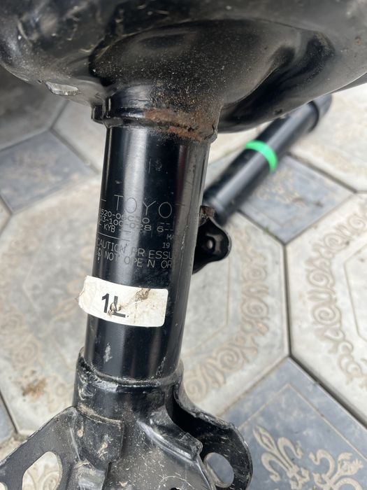 Стройки амортизаторы камры 70 75