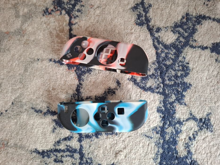 nintendo switch + the witcher 3 + set joy con uri