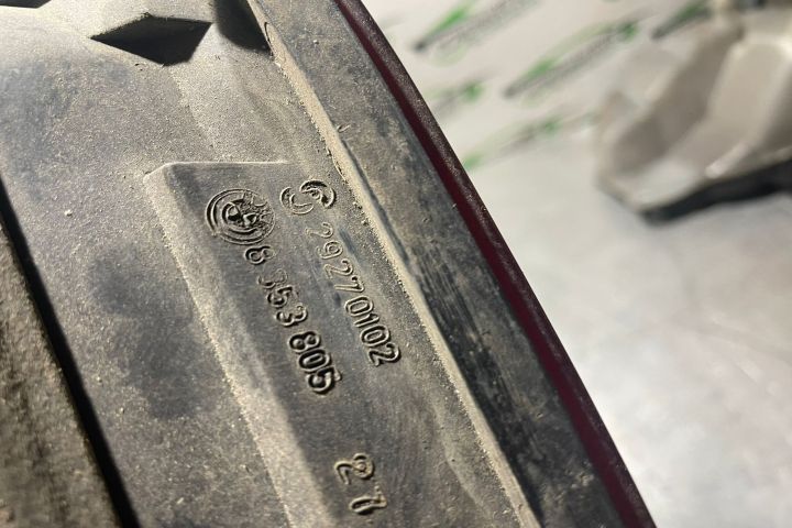 Lampa/tripla stop pe aripa 29270102 BMW Seria 3 E46