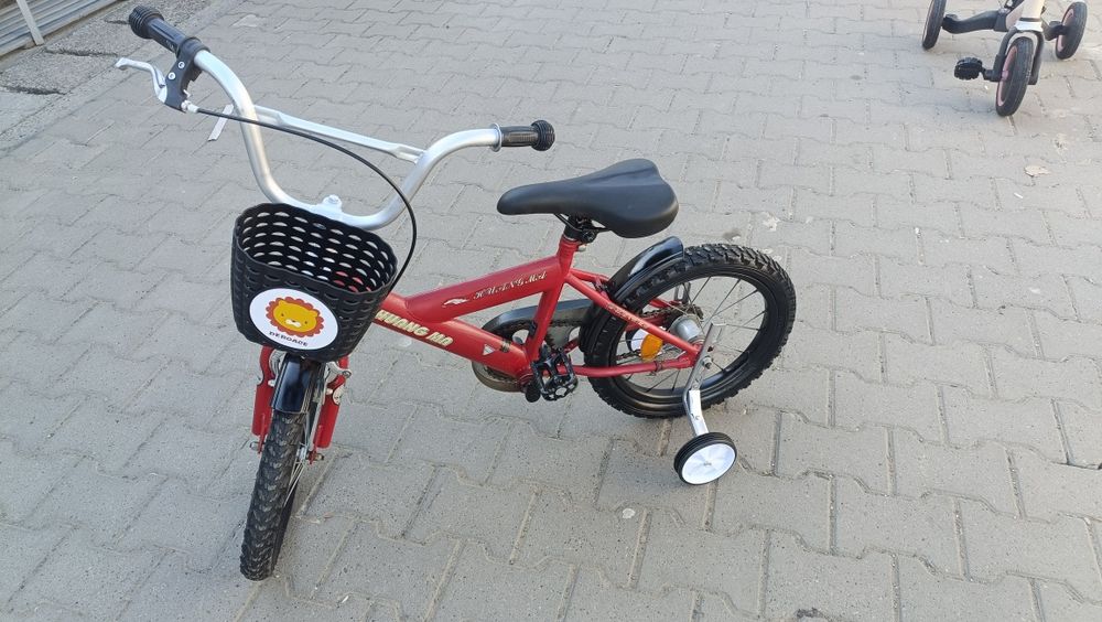 Vând bicicleta copii de 16"