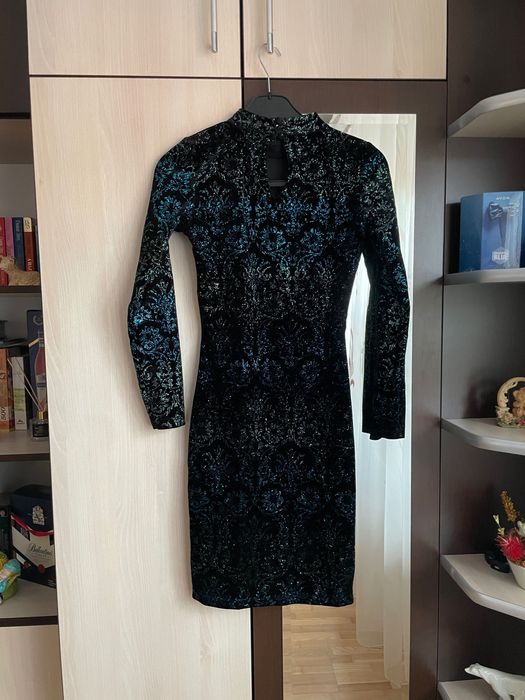 Rochie eleganta neagra cu maneca lunga marime s