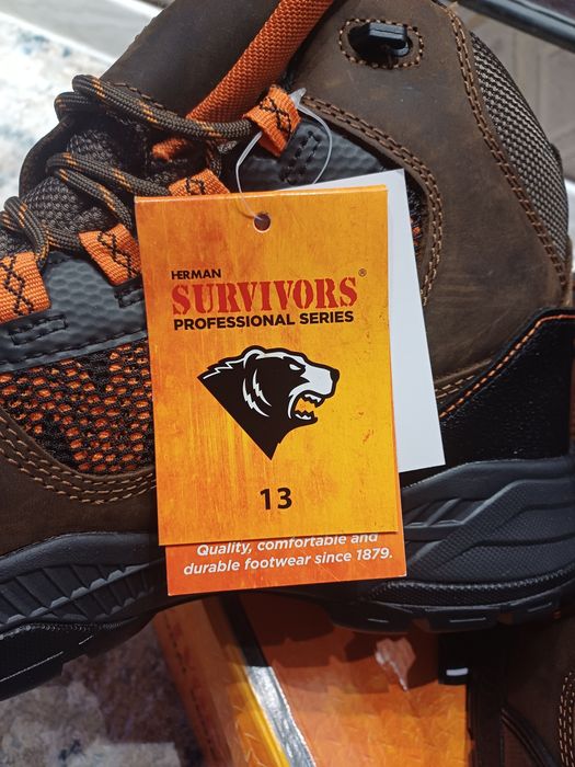 Продам трекинговые демисизонные ботинки