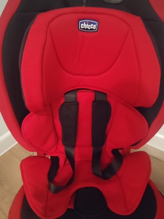 Автокресло Chicco 9-36 кг