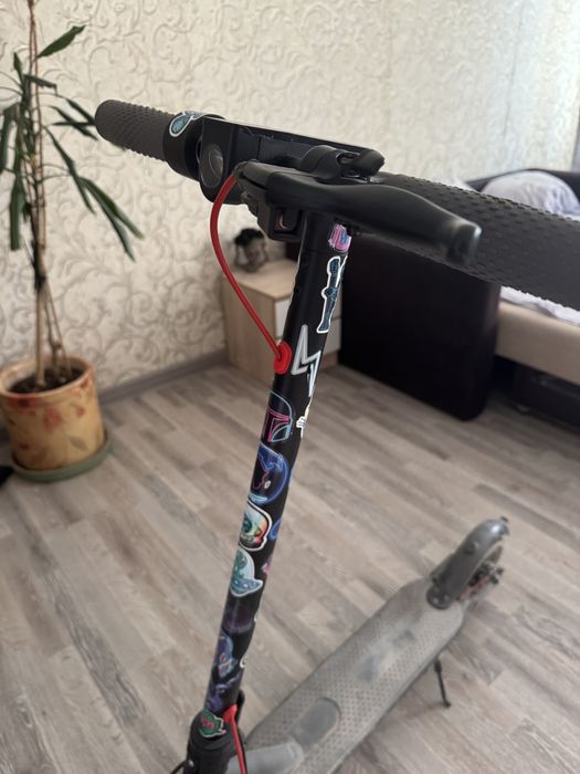 Прдам электрический самокат