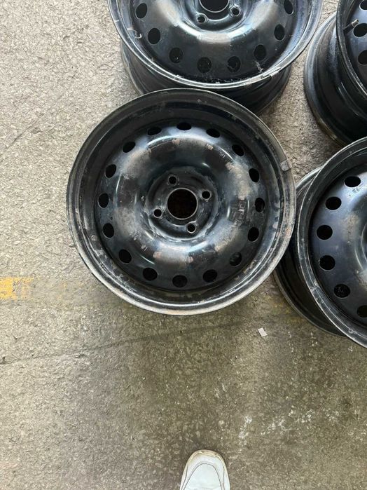 Штампованные диски R15 ( 4×100 )