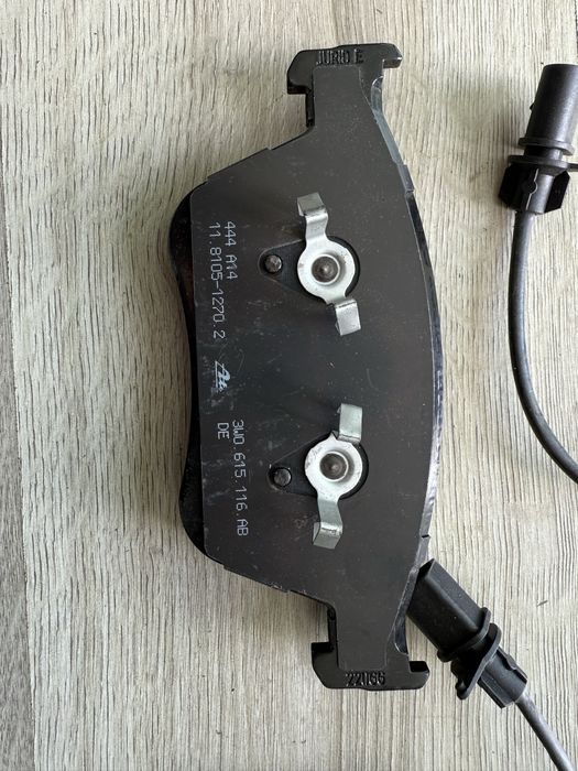 Предни накладки за Bentley