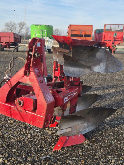 Plug reversibil 3 brazde cormane Naud