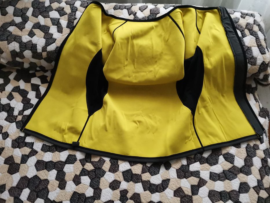 Bluza neopren cu fermoar marimea L, transport GRATUIT