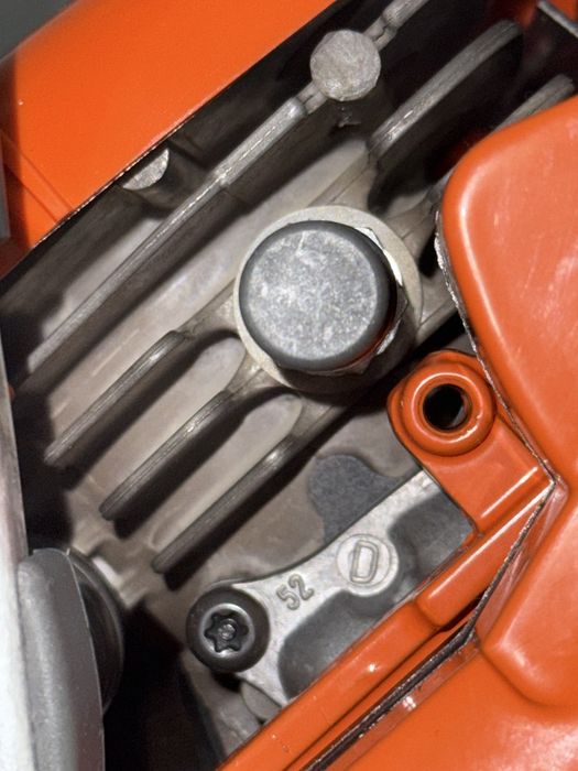 Drujba Husqvarna 353