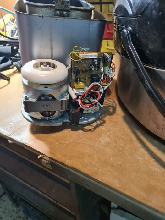 Хлебопекарна за части.