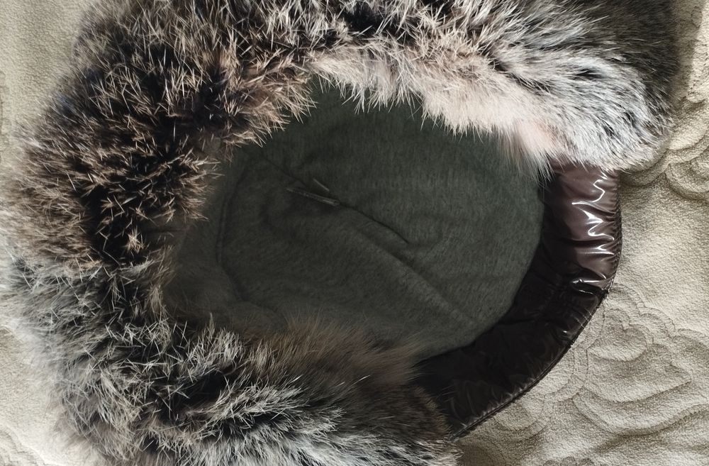 Шапка-ушанка детская и пуховик Reima