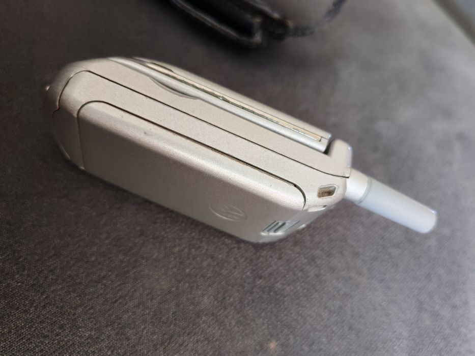 Telefon de colecție retro Motorola Kramer , husă, încărcător