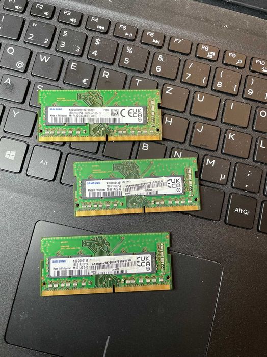 Memorie laptop DDR4 16 Gb 3200 Samsung M471A2G43AB2-CWE, garantie