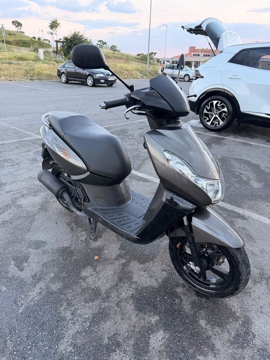 Пежо Кисби Peugeot Kisbee RS