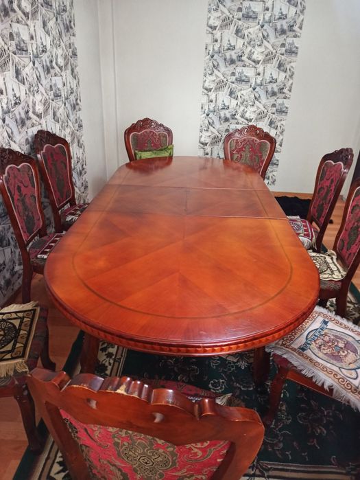 Раскладной стол в гостинную