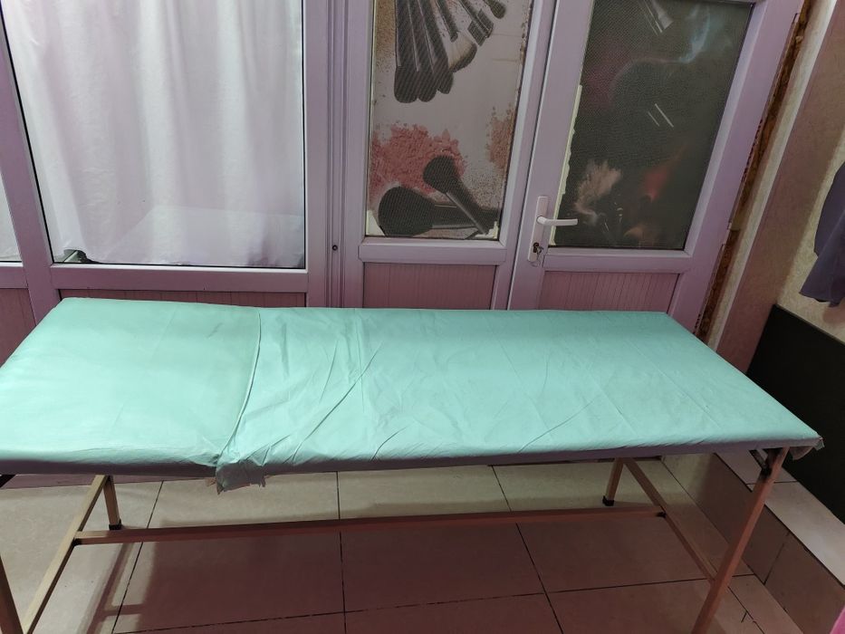 Кушетка для шугаринга