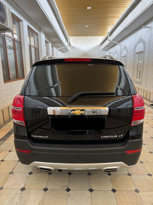 Captiva 2017 yil qora