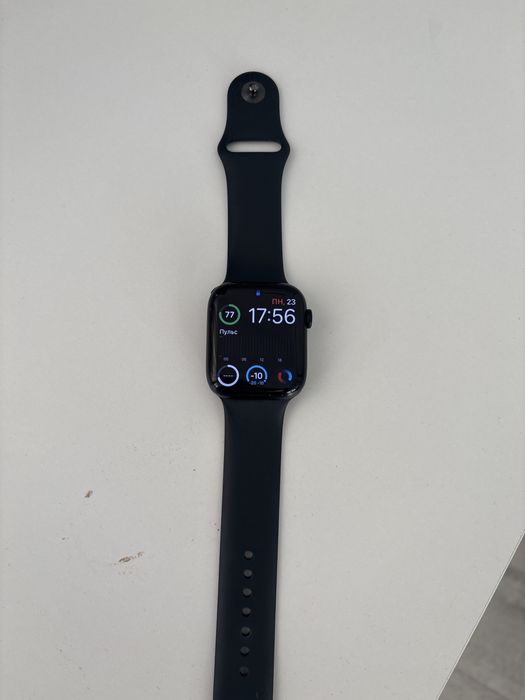 Продам apple watch 7 45mm