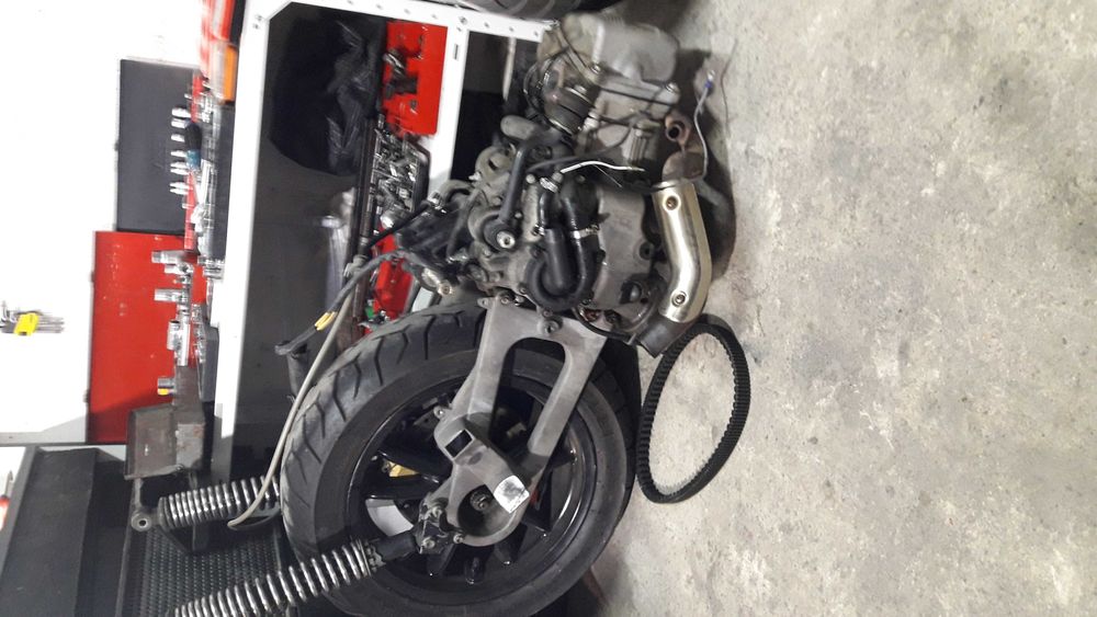 Piaggio Gilera Aprilia Peugeot Части