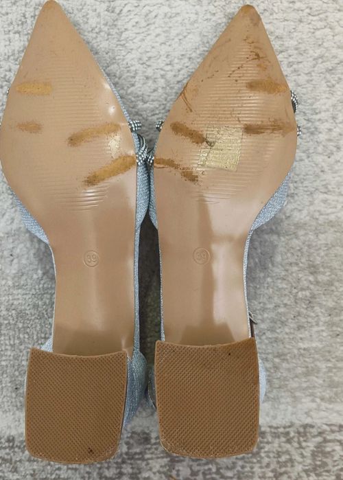 Sandale elegante argintii, Nr 39, branț  25 cm , toc 4,5 cm