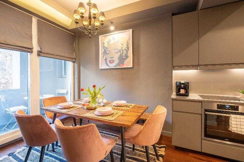 Дава се под наем Тристаен апартамент в София, Люлин 6 - 90 кв.м за 380 € - Снимка #3