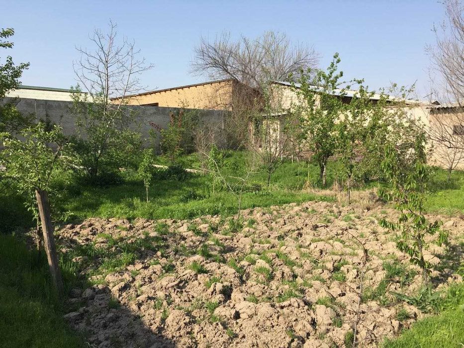 Ер нархида уй сотилади!