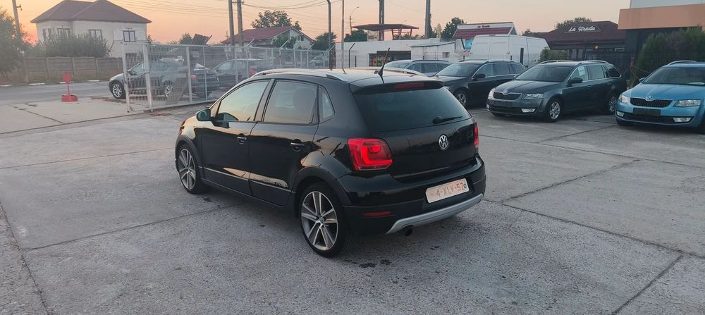 Volkswagen Polo 2010 benzină, 4.258 € — imagine 3