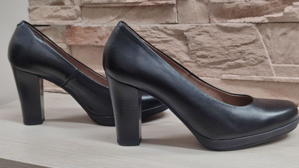 Дамски обувки естествена кожа