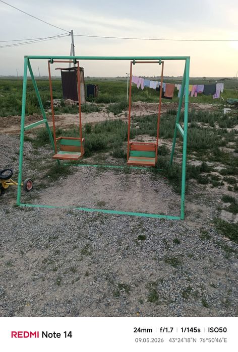 Продам двойные детские качели