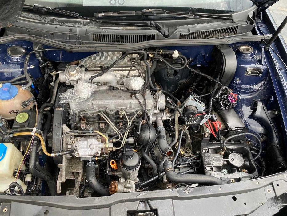 dezmembrez vw Golf 4 break 1.9tdi ALH/ haion golf 4/usa fata golf 4/