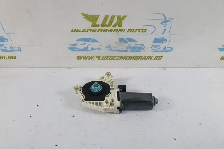 Motoras macara geam dreapta fata 504959802b Volkswagen VW Passat B8  [din 2014 pana  2020] seria