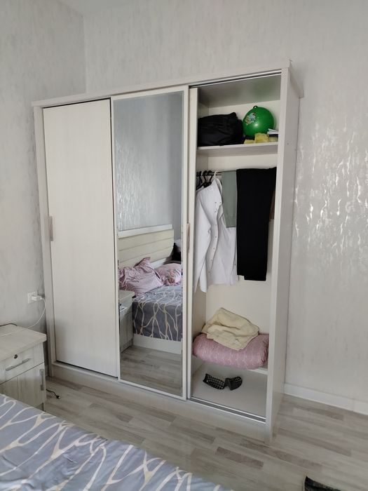Продаю Шкаф  шкаф
