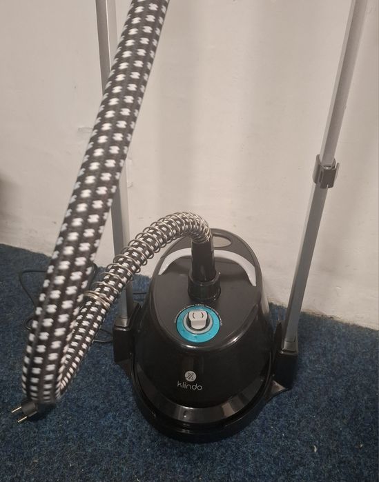Aparat de călcat vertical cu aburi Klindo 1580W