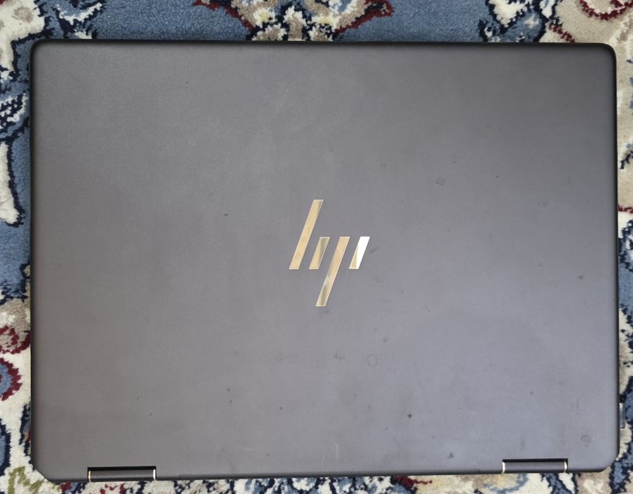 Hp Spectre x360 2-in-1  Touchscreen 14" intel i7-1355U 16GB 5