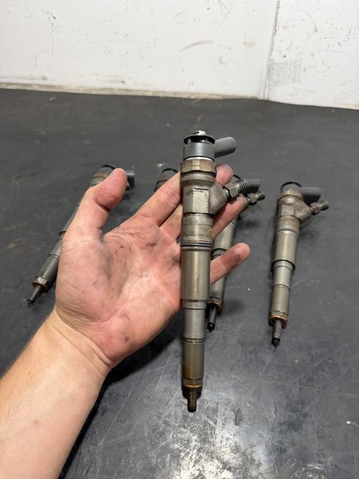 Injector injectoare BMW Seria 3 E90 320d m47 2.0 diesel 163cp | 7794435 | 0445110209 Injector injectoare BMW Seria 1 E88 E87 2.0 diesel M47 163cp