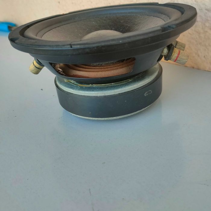 Качествен бас говорител на добра цена