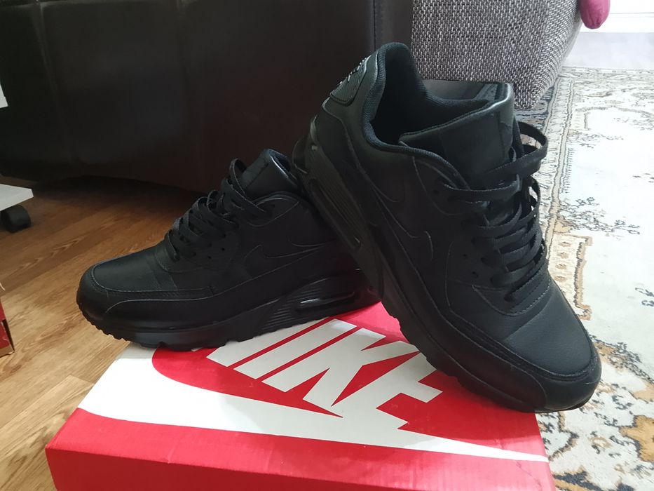 Кроссовки NIKE AIR MAX