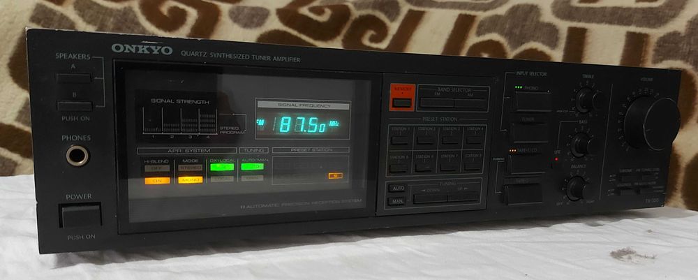 Onkyo TX 300 Amplificator cu radio