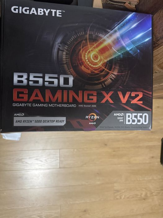 Процесор ryzen 55600 дъно b550 Ram2x16gb kingston