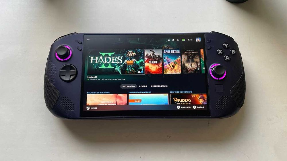 Lenovo Legion Go S версия  Z1 Extreme